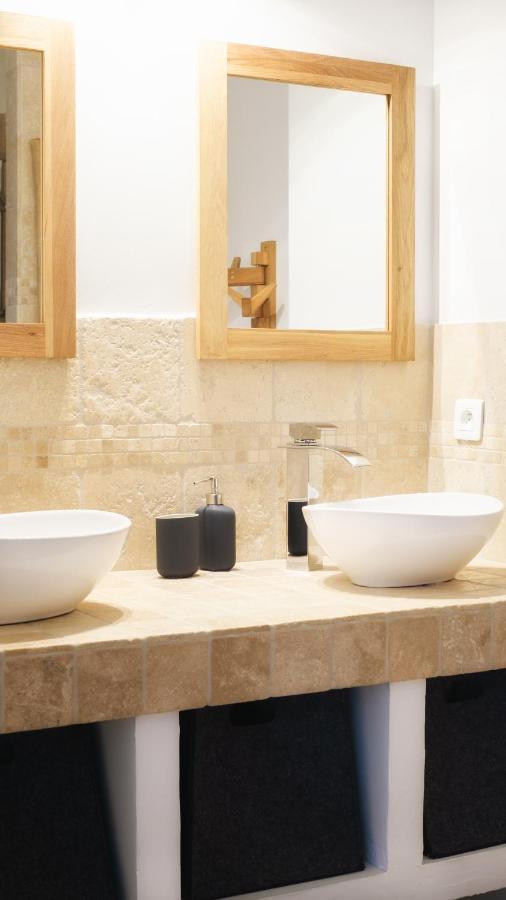 L'Ostal - Bed & Breakfast - Chambres Et Suites De 25 A 40M2 - Spa Saint-Hilaire-d'Ozilhan ภายนอก รูปภาพ