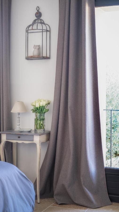L'Ostal - Bed & Breakfast - Chambres Et Suites De 25 A 40M2 - Spa Saint-Hilaire-d'Ozilhan ภายนอก รูปภาพ
